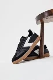 VO7 Shoes - Rio Black L'Empire Des Marques