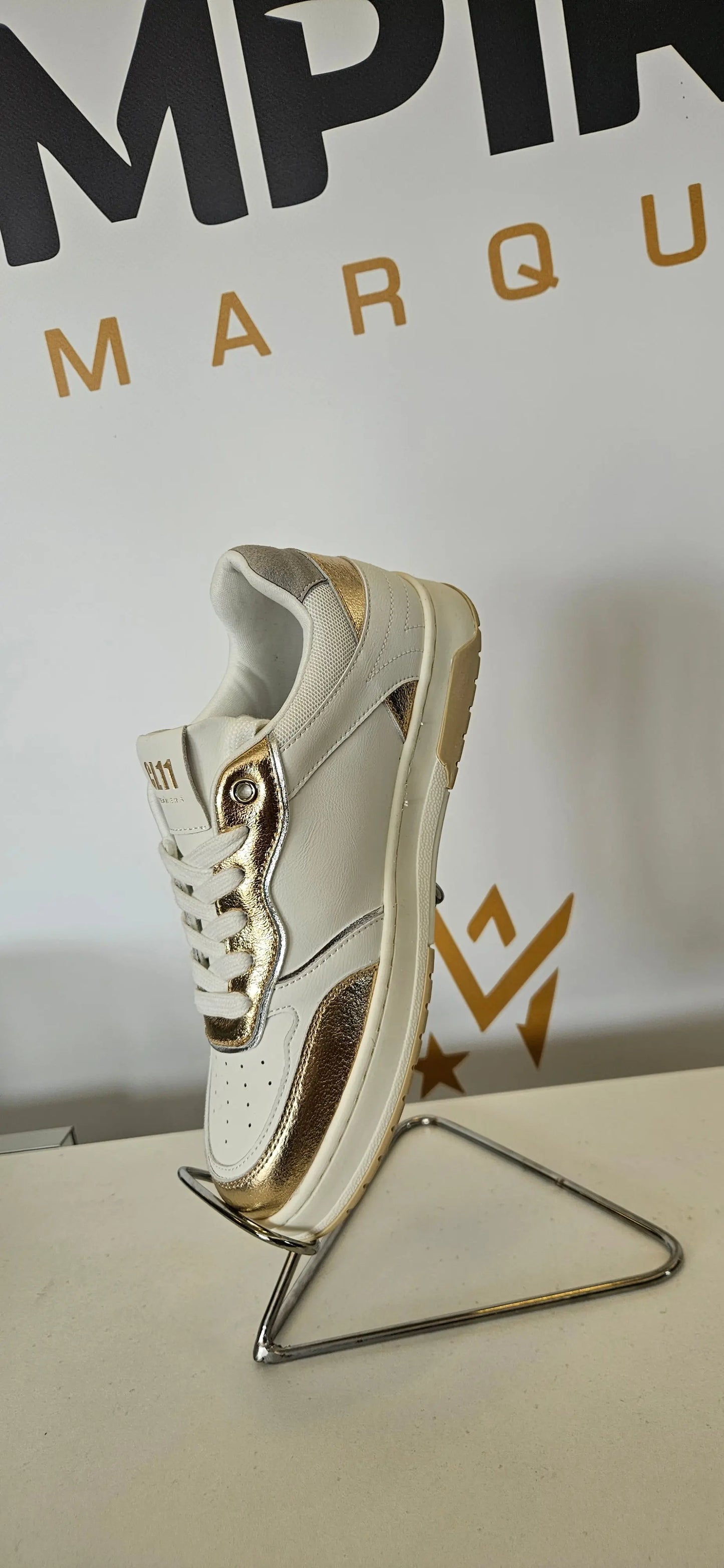 CL11 Sneackers - Modèle White&Gold Cl11