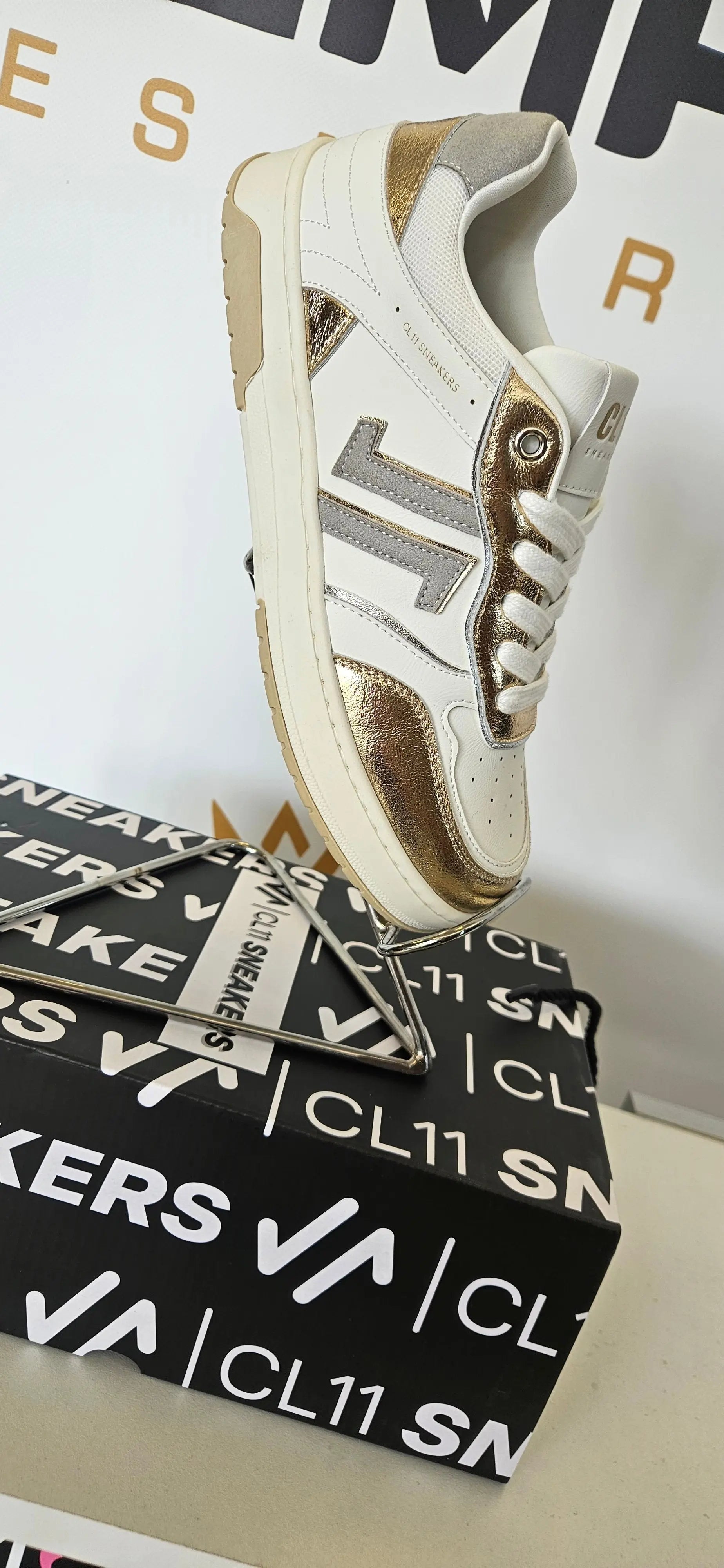 CL11 Sneackers - Modèle White&Gold Cl11