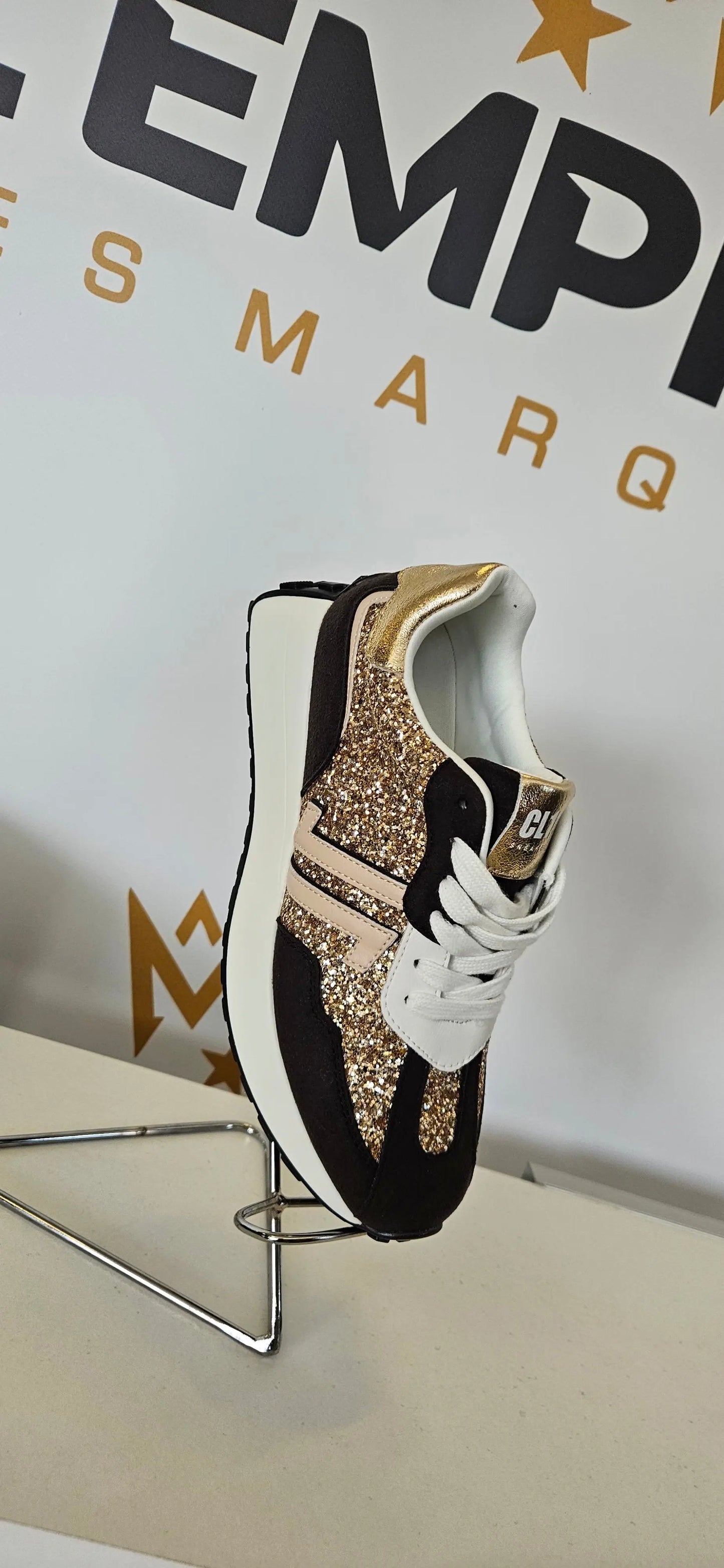 Cl11 Sneackers - Modele Black&Gold Cl11